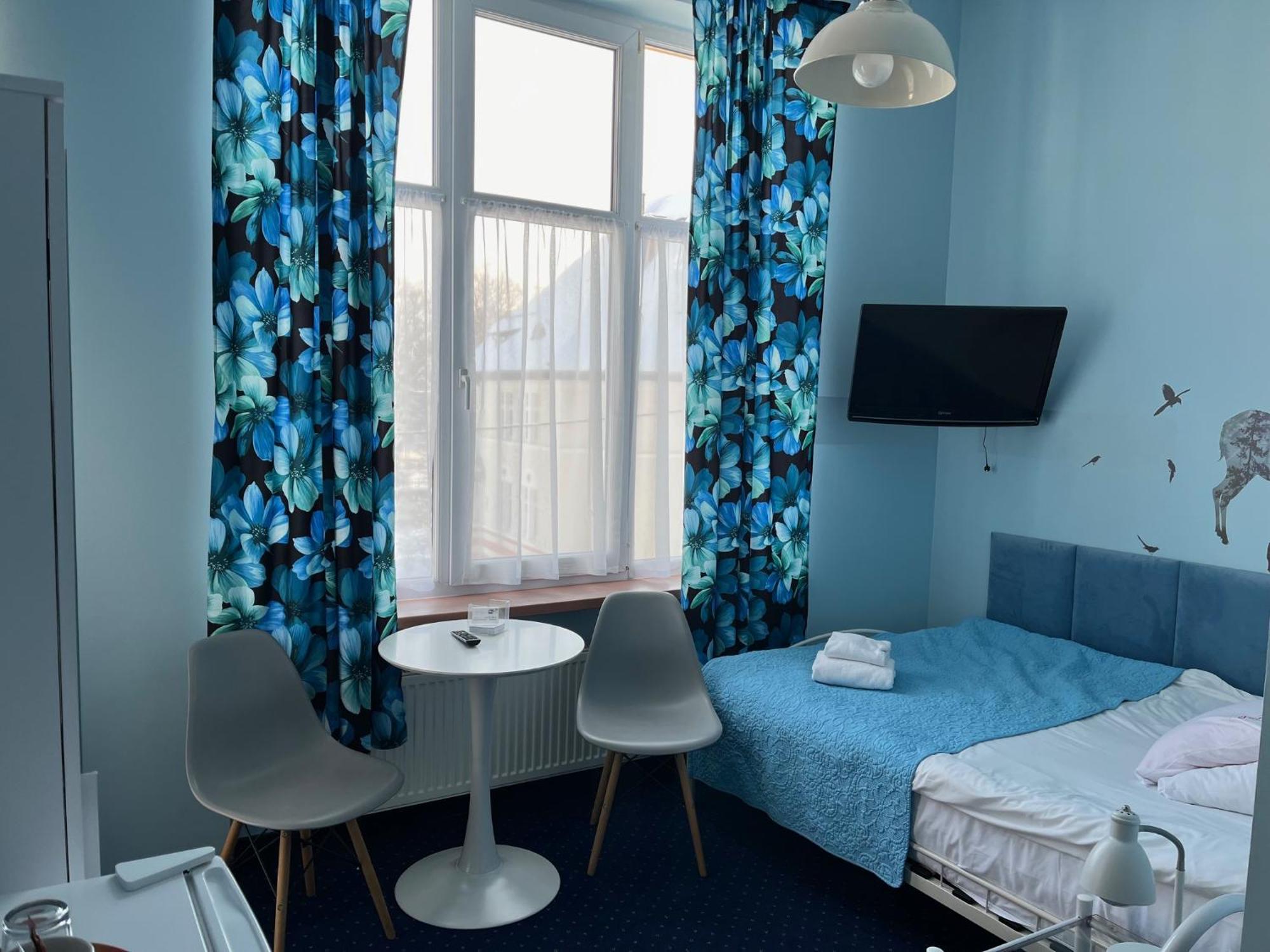 Hotel Bella Jelenia Góra Extérieur photo