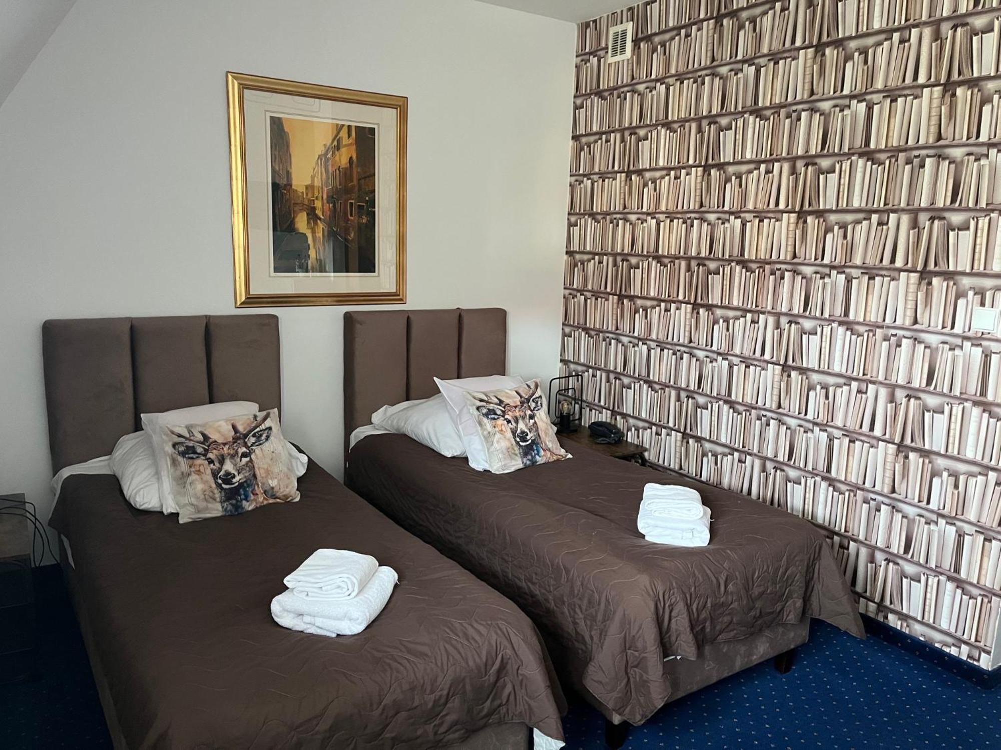 Hotel Bella Jelenia Góra Extérieur photo