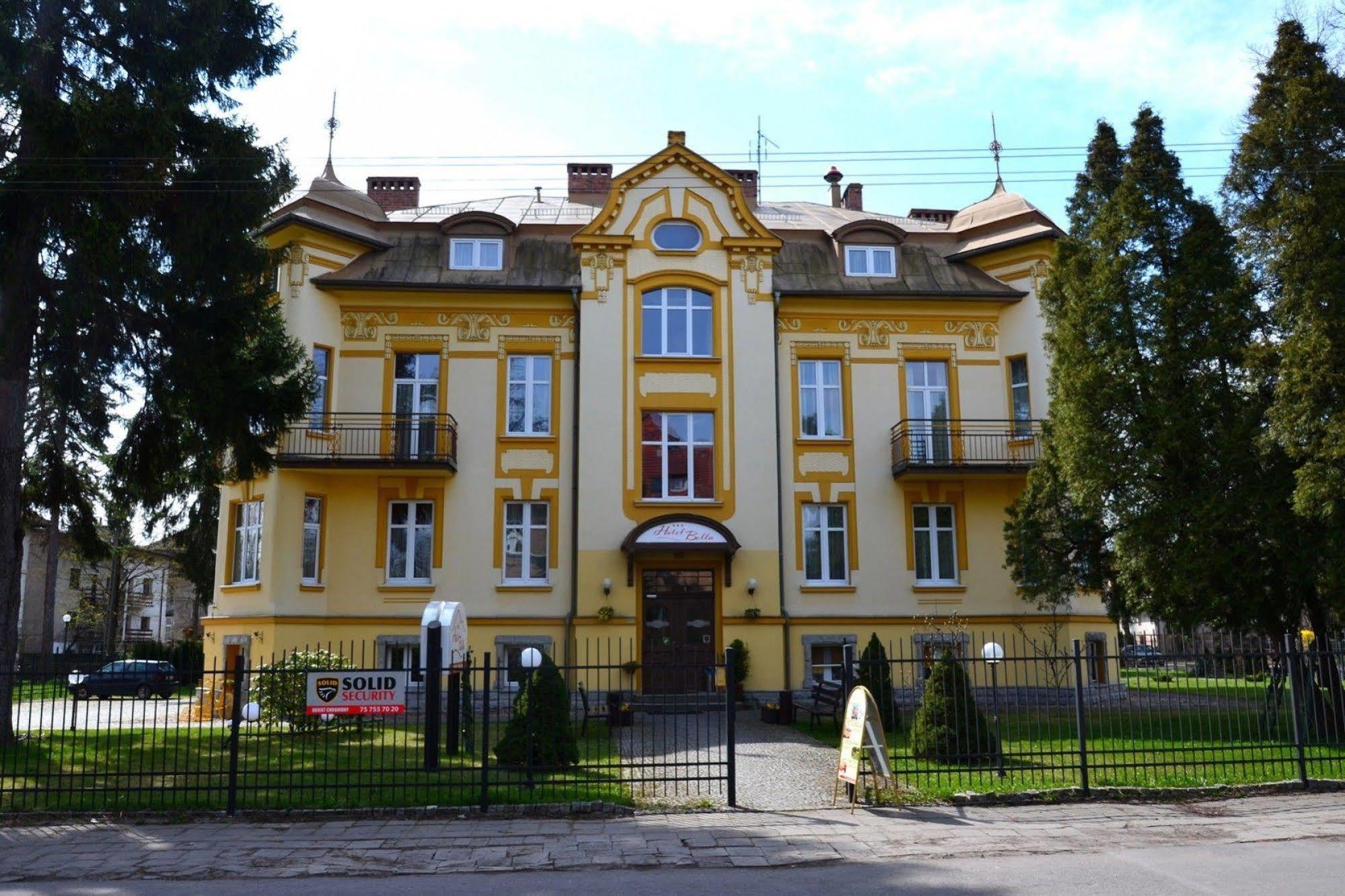 Hotel Bella Jelenia Góra Extérieur photo