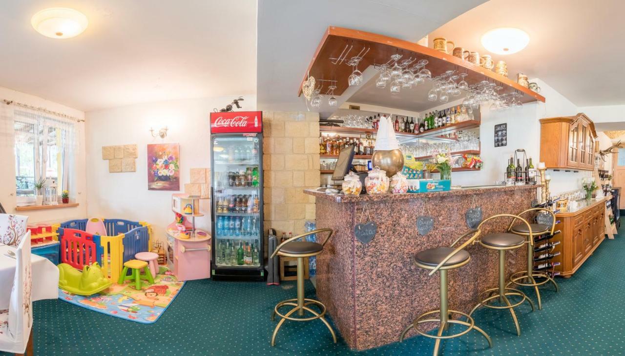 Hotel Bella Jelenia Góra Extérieur photo